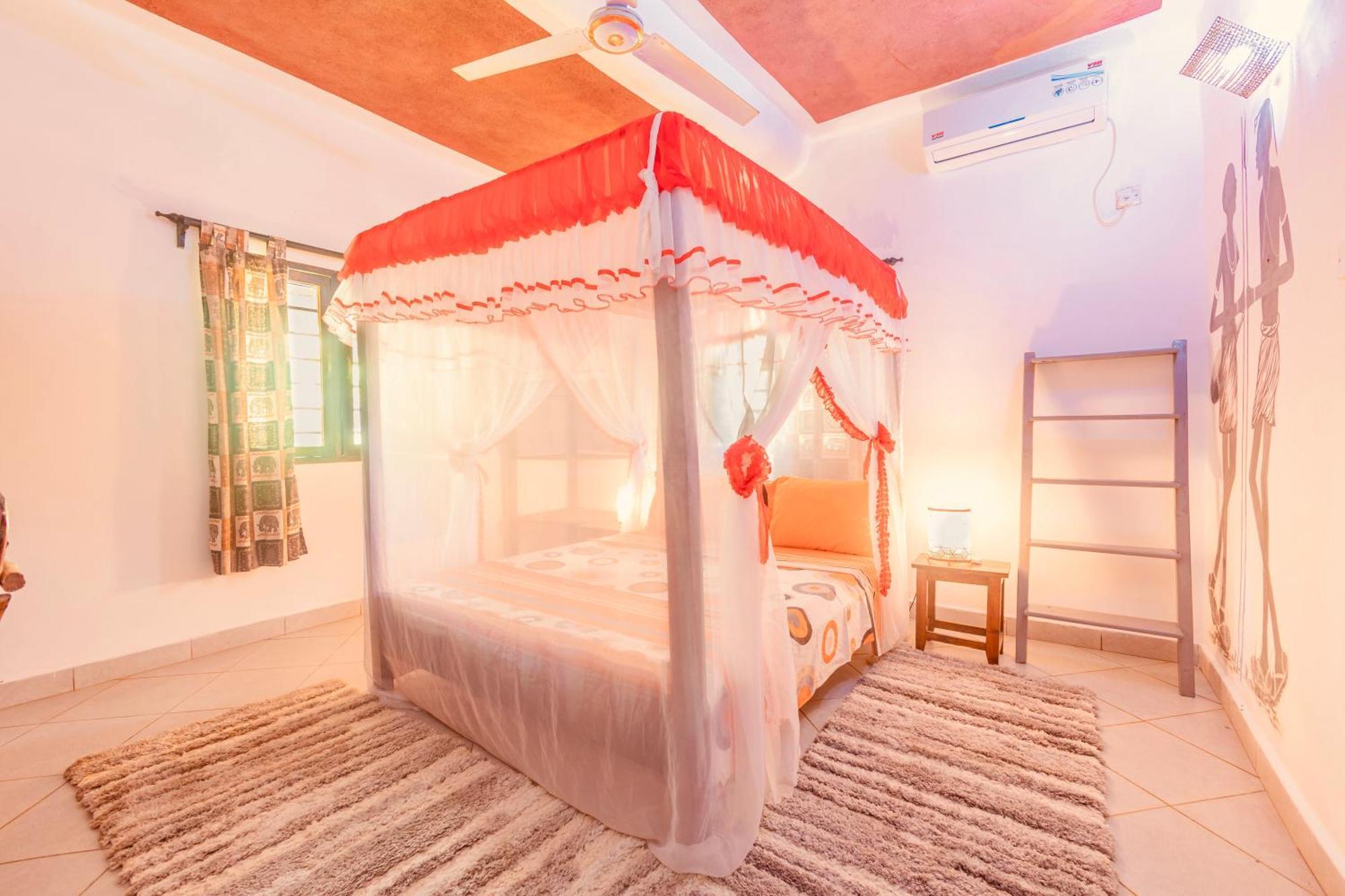 Villas Dora And Holly 디아니 해변 외부 사진
